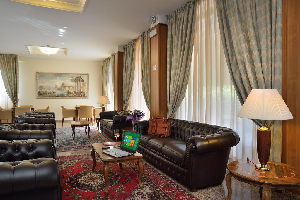 Hotel Rossini 4*
